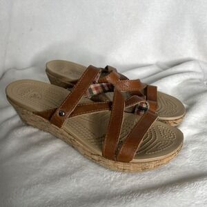 Crocs A Leigh Brown Strappy Suede Sandal Mini Wedge Cork Woman Size 8